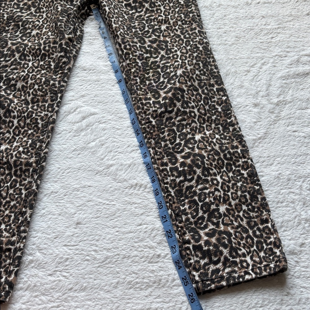 Fun Leopard Print Jeans - Picture 3 of 9